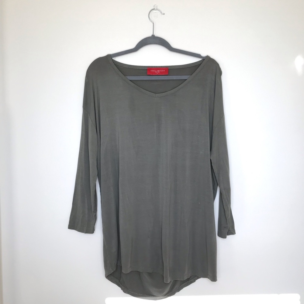 AKIRA Chicago | Cozy Long Sleeve Open Back Tee